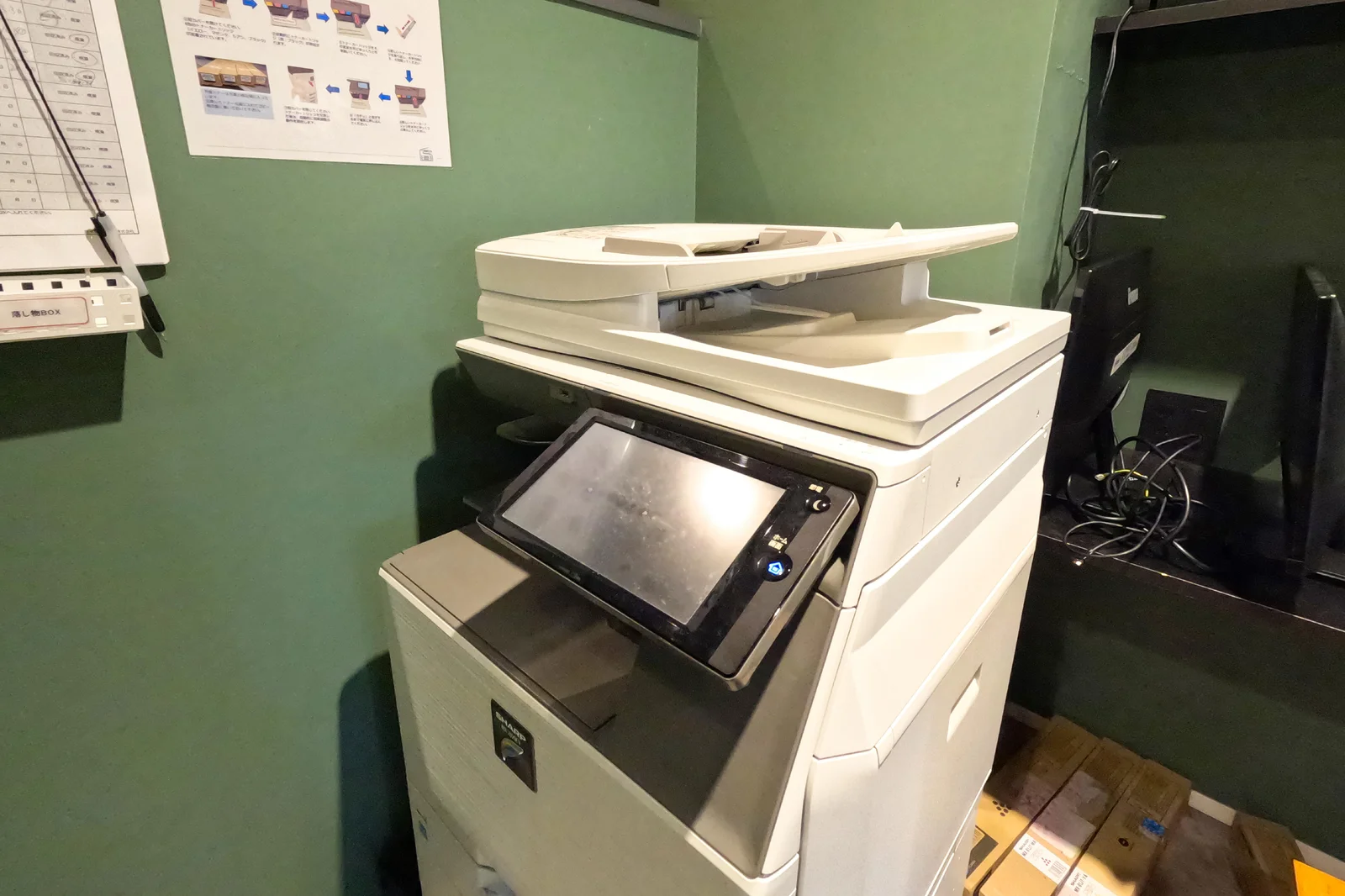 THE HUB 新宿 サムネイル5
