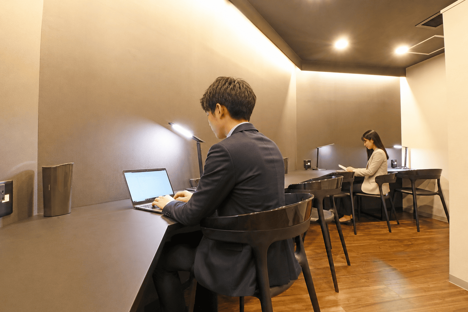 THE HUB 新橋