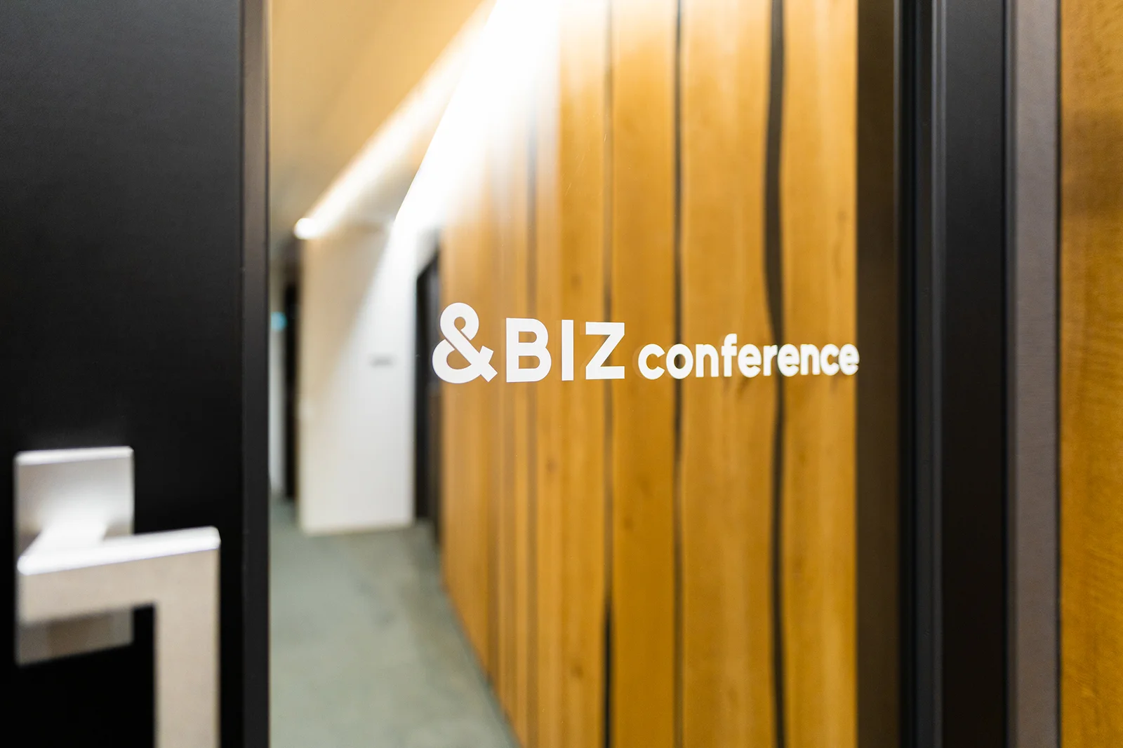 ＆BIZ conference・＆BIZ lounge 日本橋髙島屋三井ビルディング