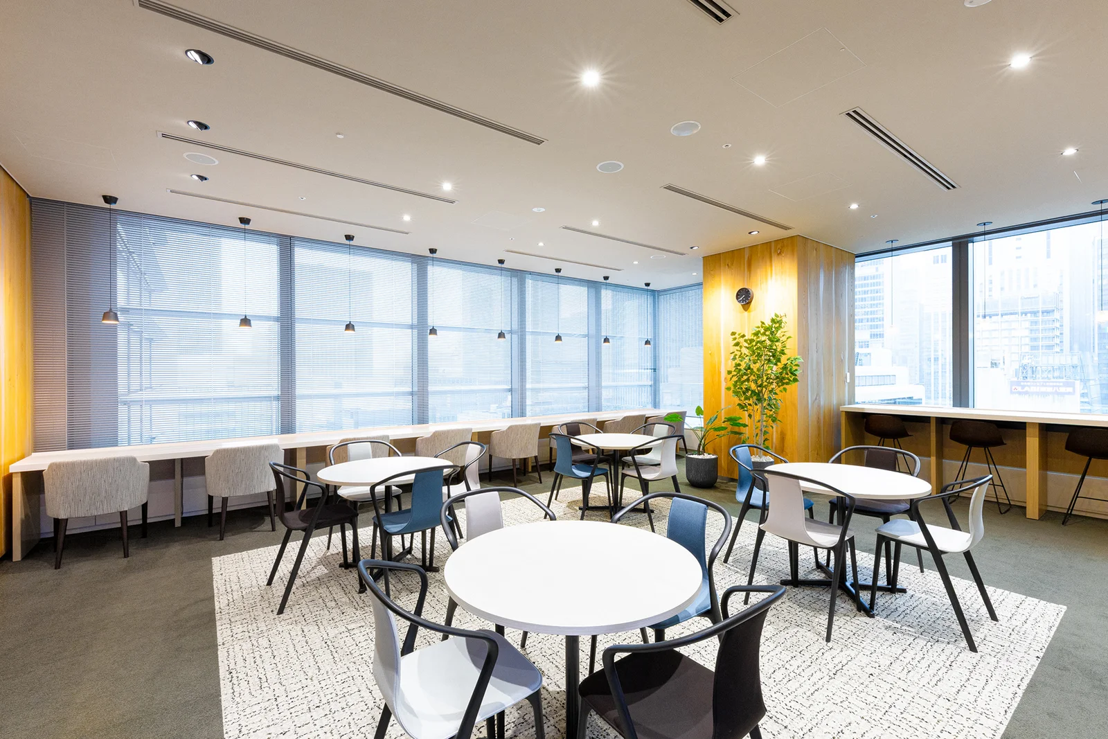 ＆BIZ conference・＆BIZ lounge 日本橋髙島屋三井ビルディング サムネイル4