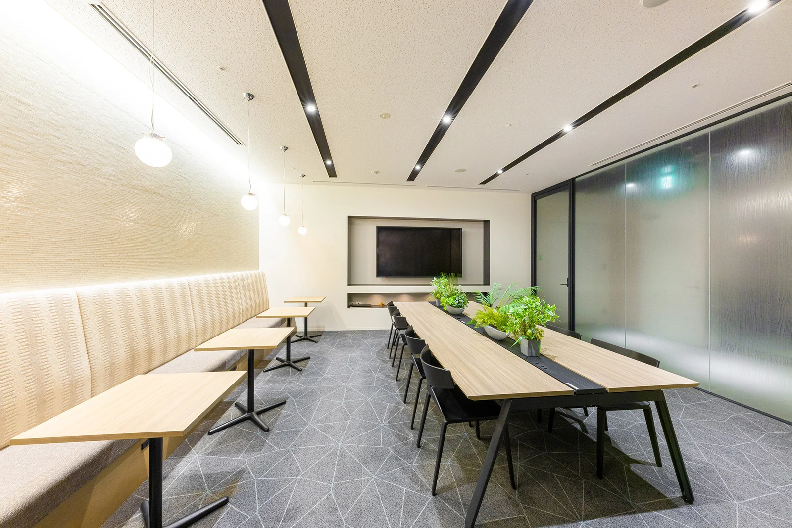 ＆BIZ conference・＆BIZ lounge 日本橋髙島屋三井ビルディング サムネイル5