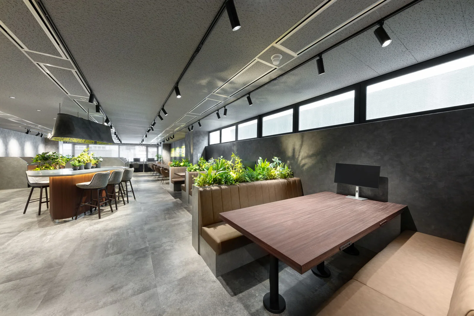 ワークスタイリング 新宿新南口 サムネイル3